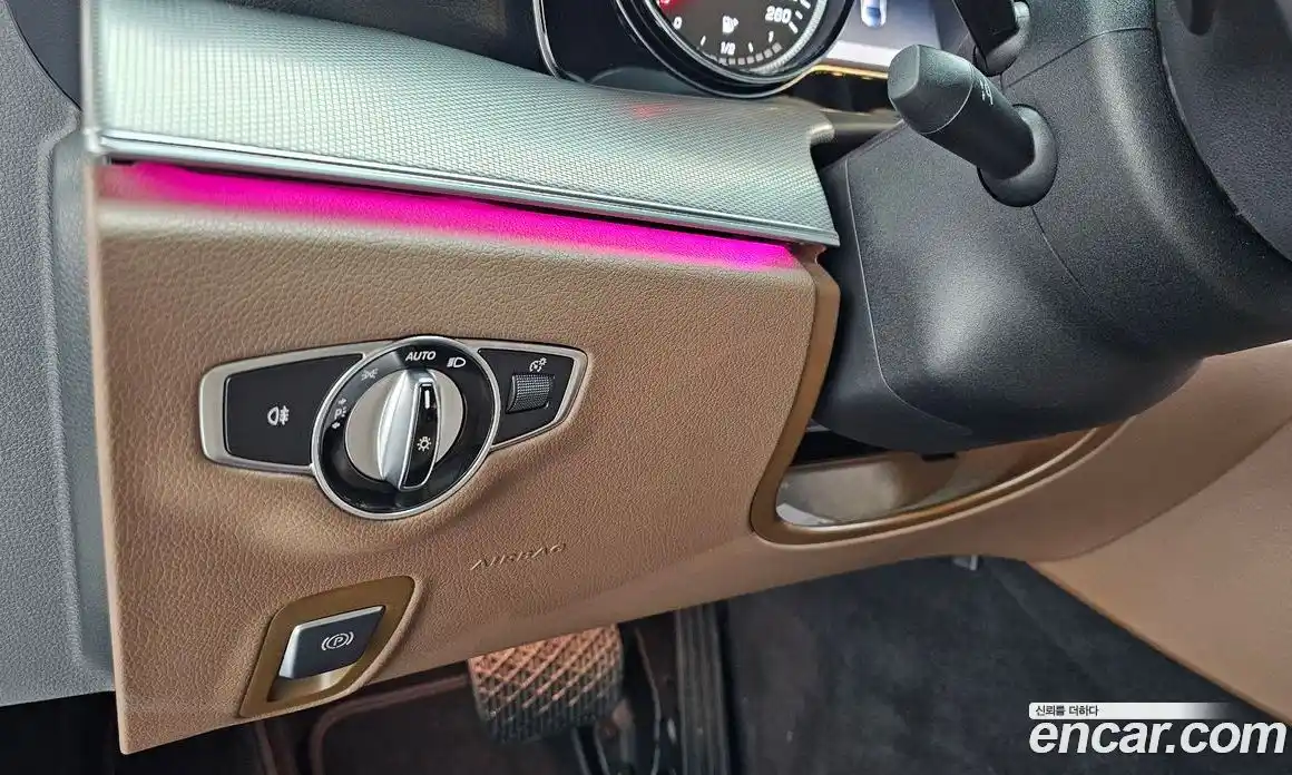 Mercedes-Benz E-Class 2019 2.0 Автомат в Москве № 541994, фото 13