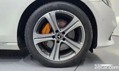 Mercedes-Benz E-Class 2019 2.0 Автомат в Москве № 541994, миниатюра 5