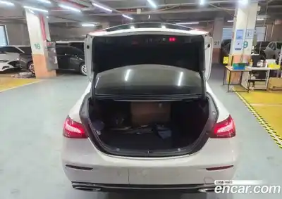 Mercedes-Benz E-Class 2023 2.0 Автомат в Москве № 542016, миниатюра 11