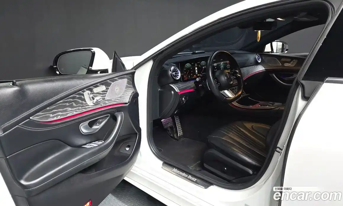 Mercedes-Benz CLS-Class 2023 3.0 Автомат в Москве № 542435, фото 9