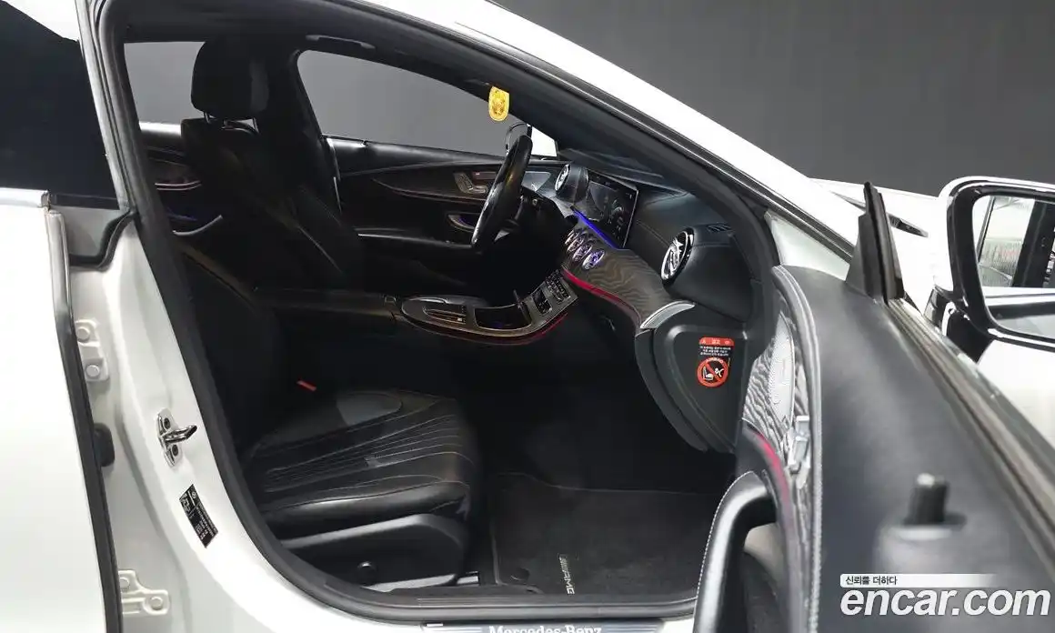 Mercedes-Benz CLS-Class 2023 3.0 Автомат в Москве № 542435, фото 10