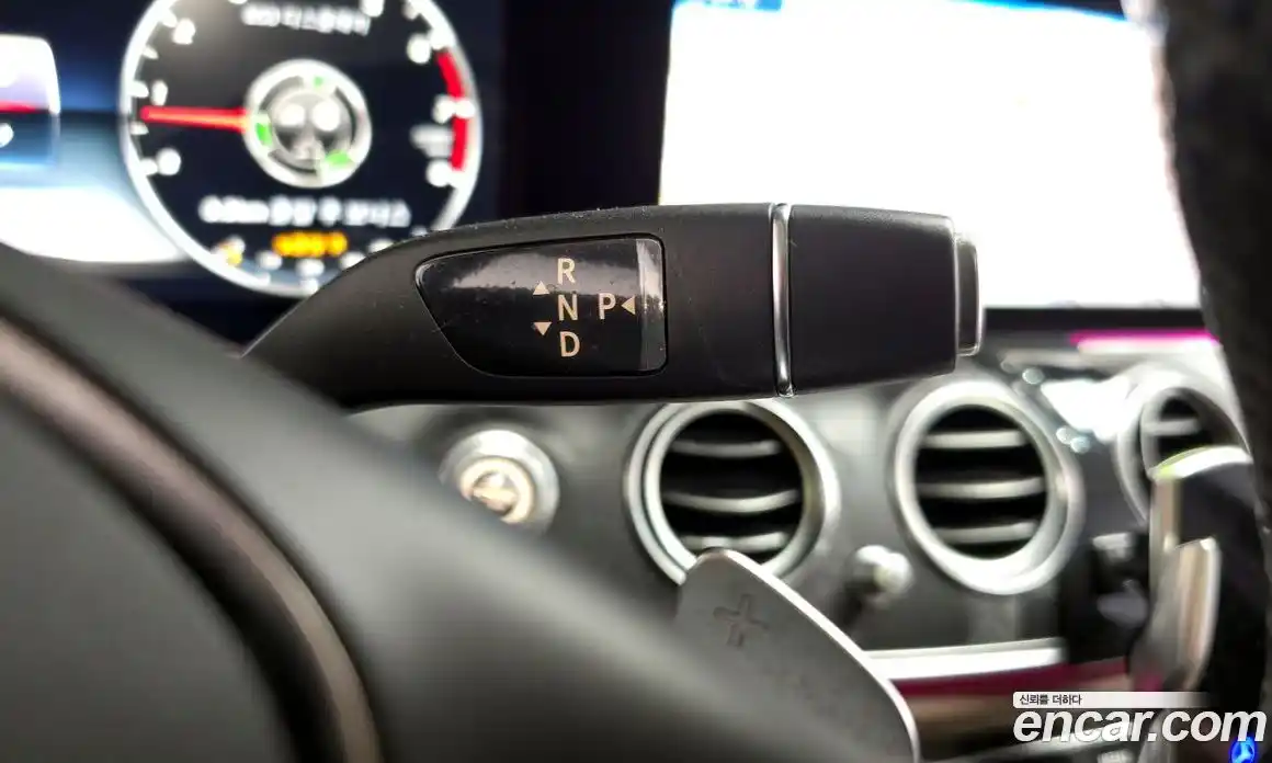 Mercedes-Benz E-Class 2017 2.0 Автомат в Москве № 543514, фото 9