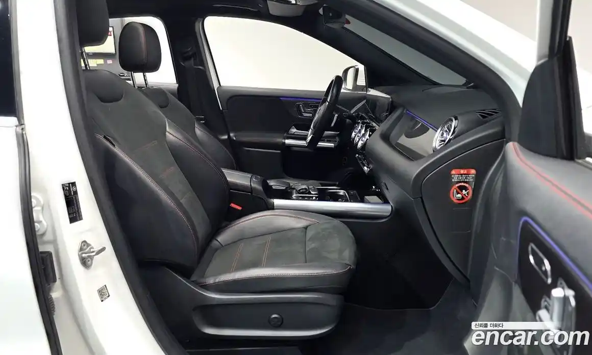 Mercedes-Benz GLA-Class 2020 2.0 Автомат в Москве № 543518, фото 11