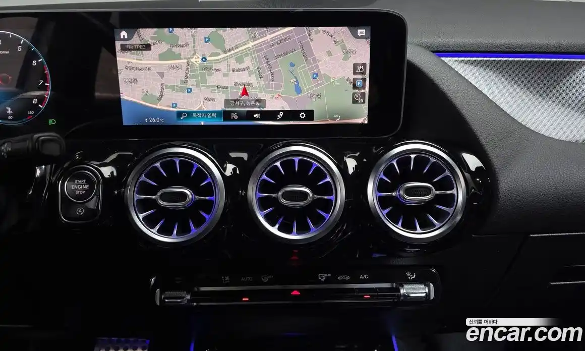 Mercedes-Benz GLA-Class 2020 2.0 Автомат в Москве № 543518, фото 14