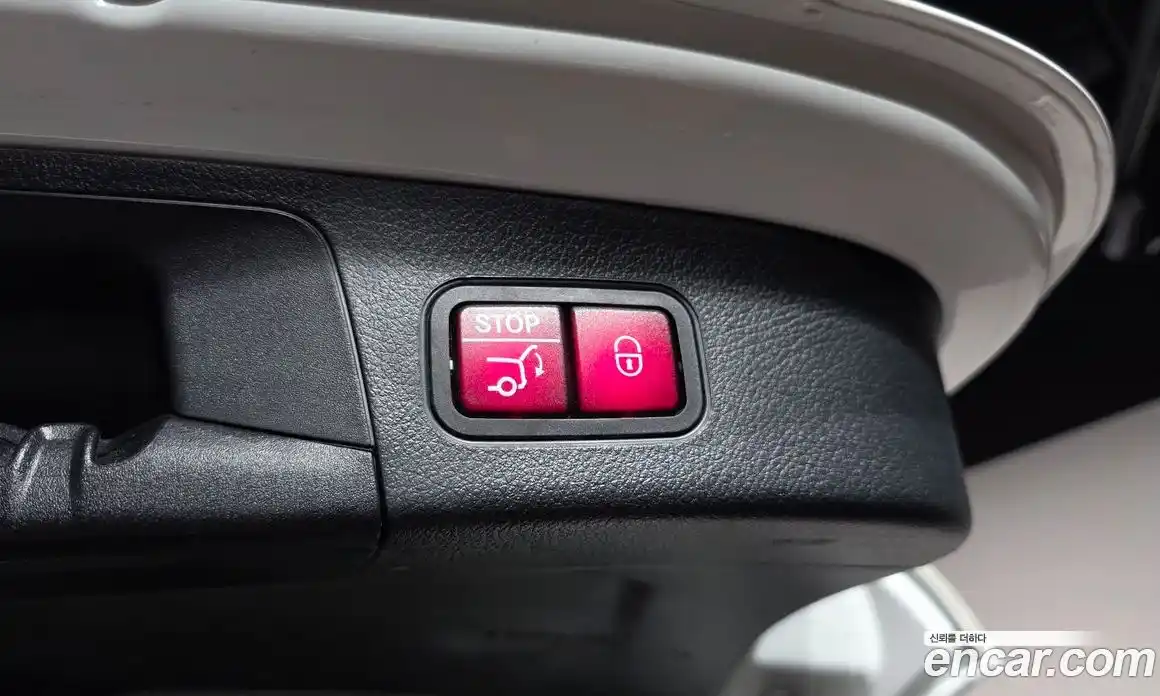 Mercedes-Benz GLA-Class 2020 2.0 Автомат в Москве № 543518, фото 19