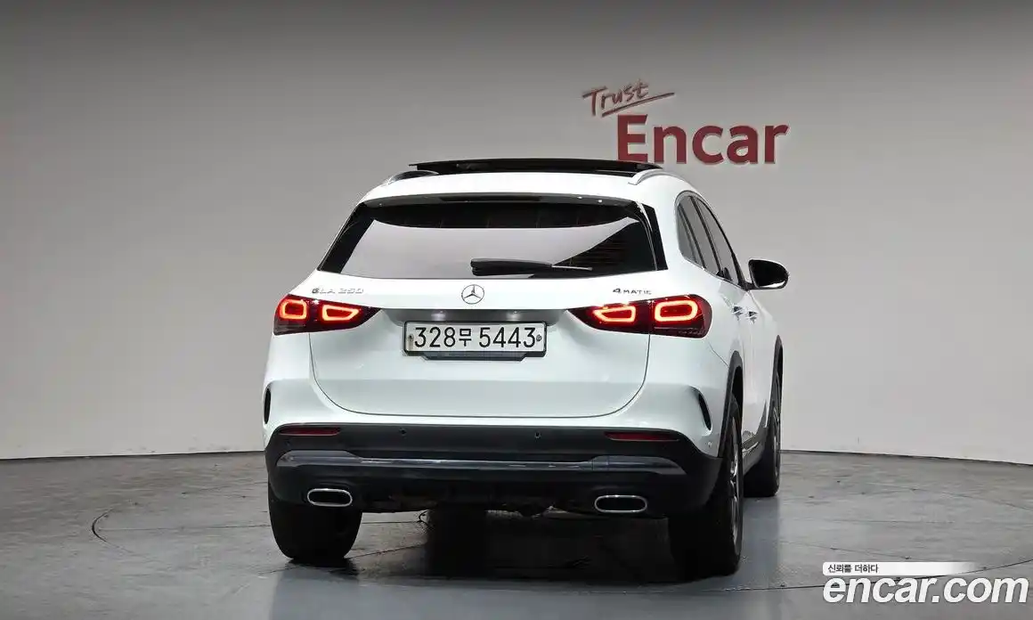 Mercedes-Benz GLA-Class 2020 2.0 Автомат в Москве № 543518, фото 4