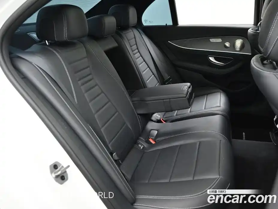 Mercedes-Benz E-Class 2022 2.0 Автомат в Москве № 543583, фото 12