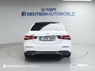 Mercedes-Benz E-Class 2022 2.0 Автомат в Москве № 543583, миниатюра 4