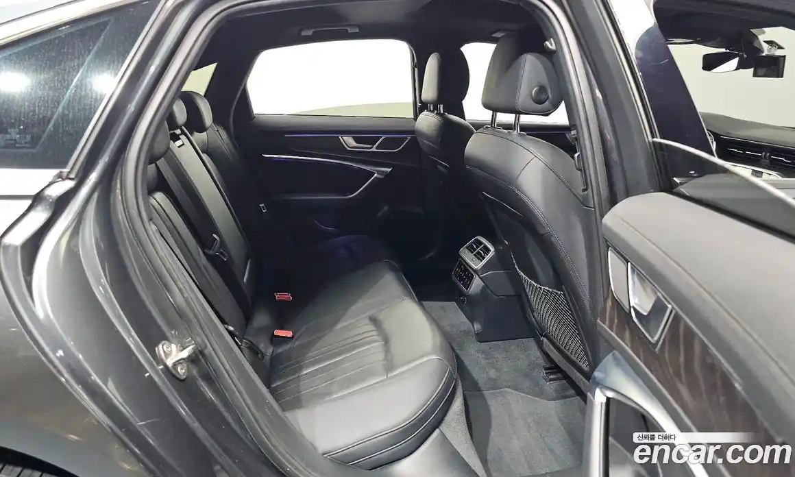 Audi A6 2020 2.0 Автомат в Москве № 544275, фото 11