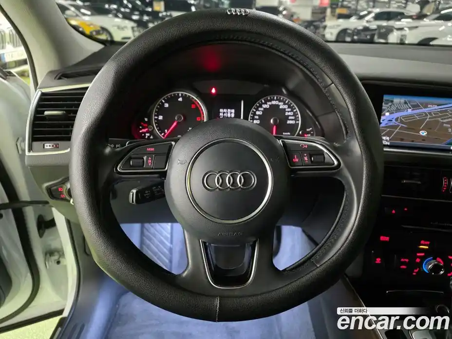 Audi Q5 2016 2.0 Автомат в Москве № 544487, фото 16