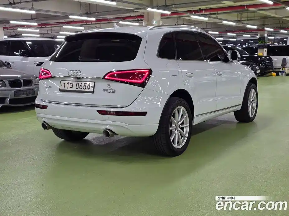 Audi Q5 2016 2.0 Автомат в Москве № 544487, фото 5