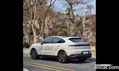 Porsche Cayenne 2024 3.0 Автомат в Москве № 545358, миниатюра 5