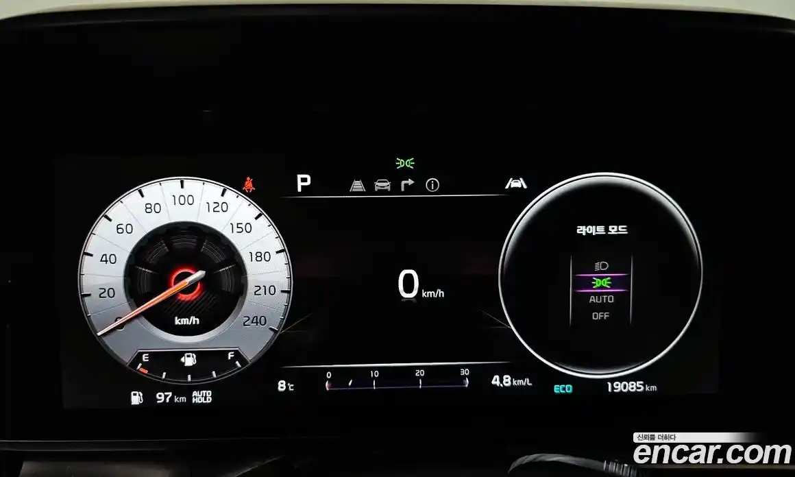 Kia Canival 2023 3.5 Автомат в Москве № 54558, фото 4