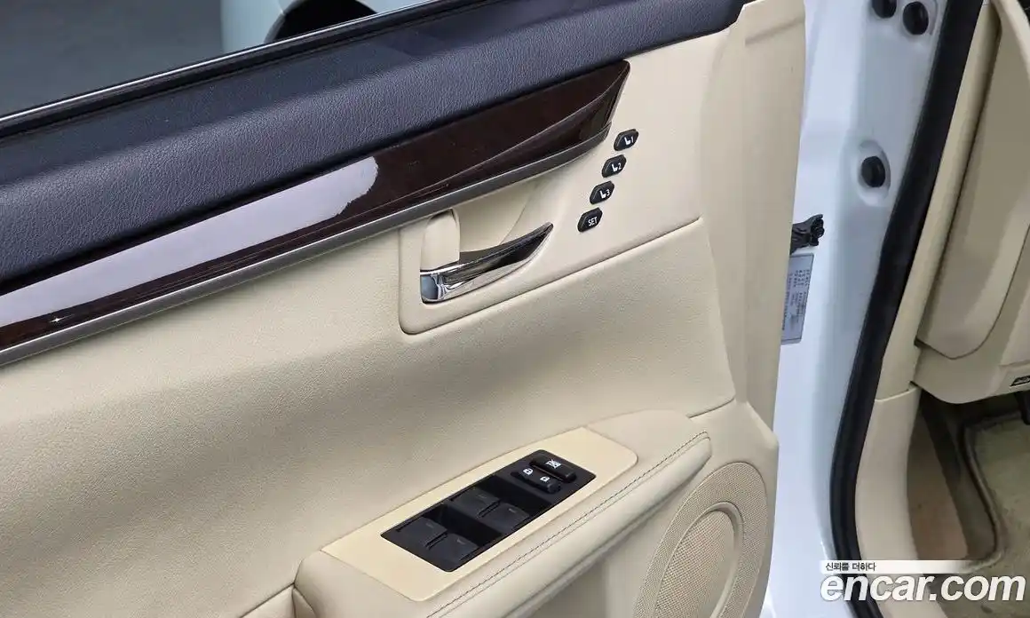 Lexus ES 2013 3.5 Автомат в Москве № 547047, фото 17