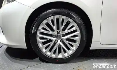 Lexus ES 2013 3.5 Автомат в Москве № 547047, миниатюра 5