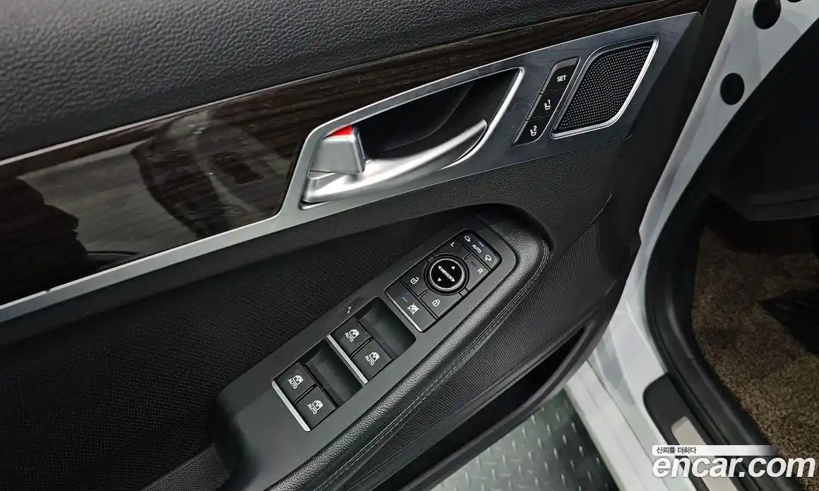 Genesis G80 2018 3.3 Автомат в Москве № 58895, фото 20