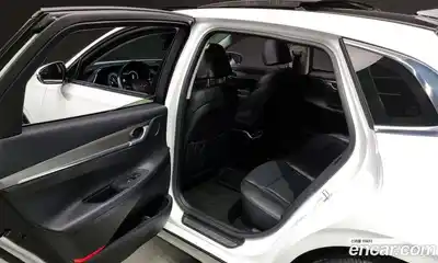 Hyundai Grandeur 2023 2.5 Автомат в Москве № 7303, миниатюра 12