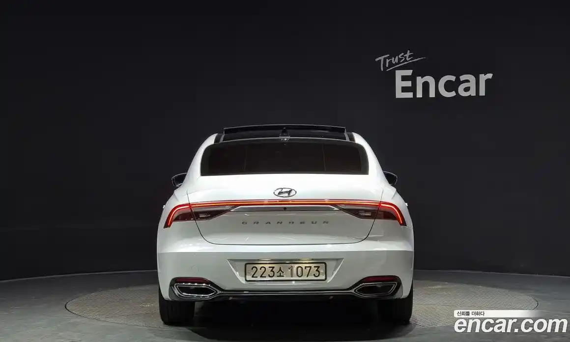 Hyundai Grandeur 2023 2.5 Автомат в Москве № 7303, фото 4