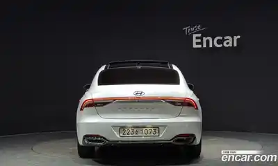 Hyundai Grandeur 2023 2.5 Автомат в Москве № 7303, миниатюра 4