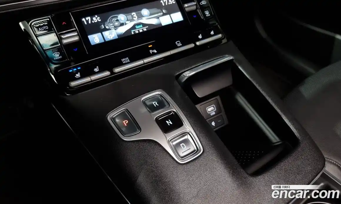 Hyundai Grandeur 2023 2.5 Автомат в Москве № 7303, фото 9