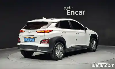 Hyundai Kona 2020 0.2 Автомат в Москве № 8127, миниатюра 2