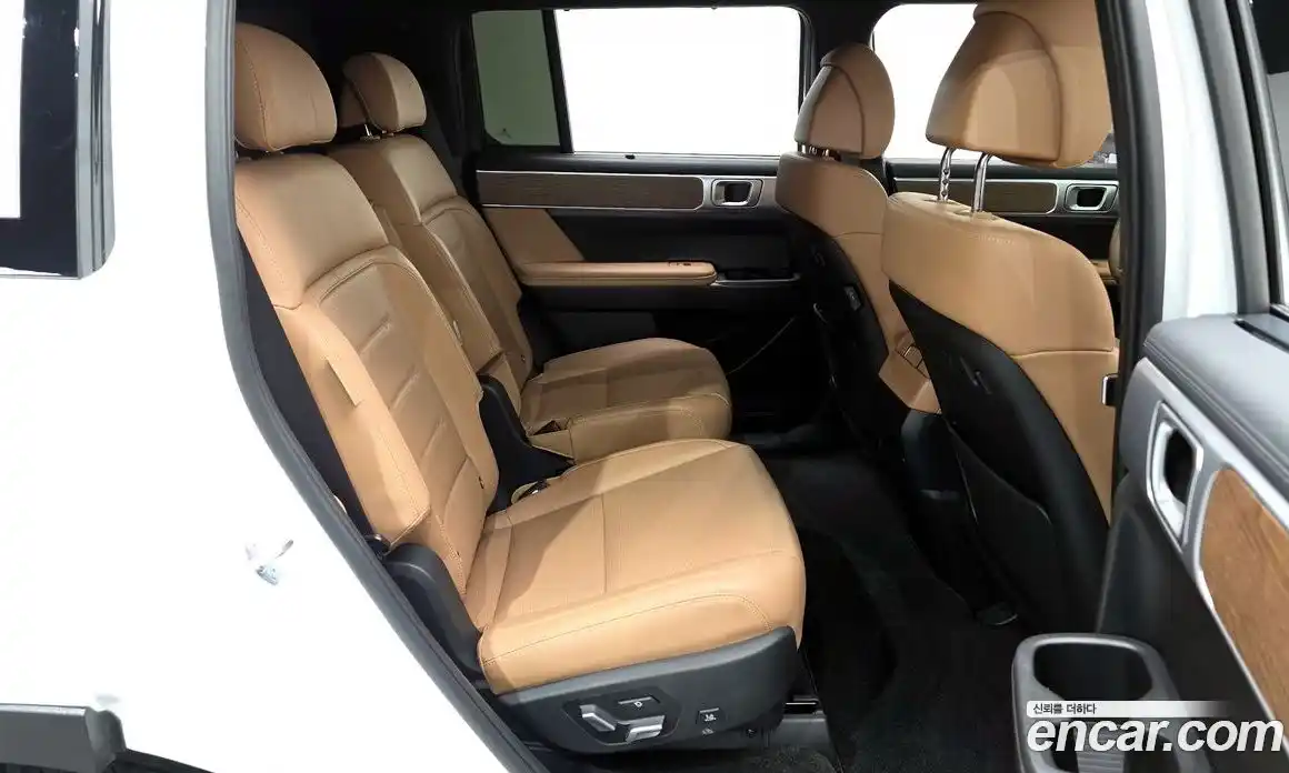 Hyundai Santa Fe 2025 1.6 Автомат в Москве № 109869, фото 16