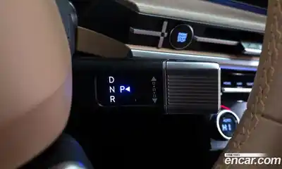 Hyundai Santa Fe 2025 1.6 Автомат в Москве № 109869, миниатюра 9