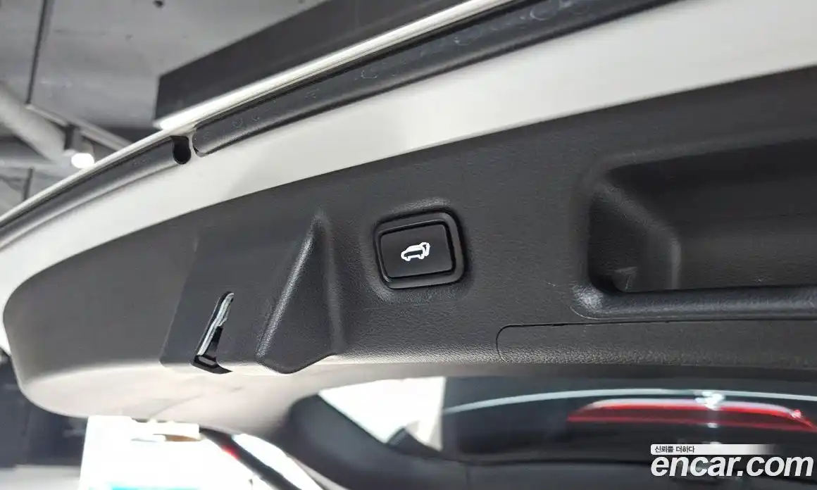 Hyundai Santa Fe 2023 2.5 Автомат в Москве № 110853, фото 20