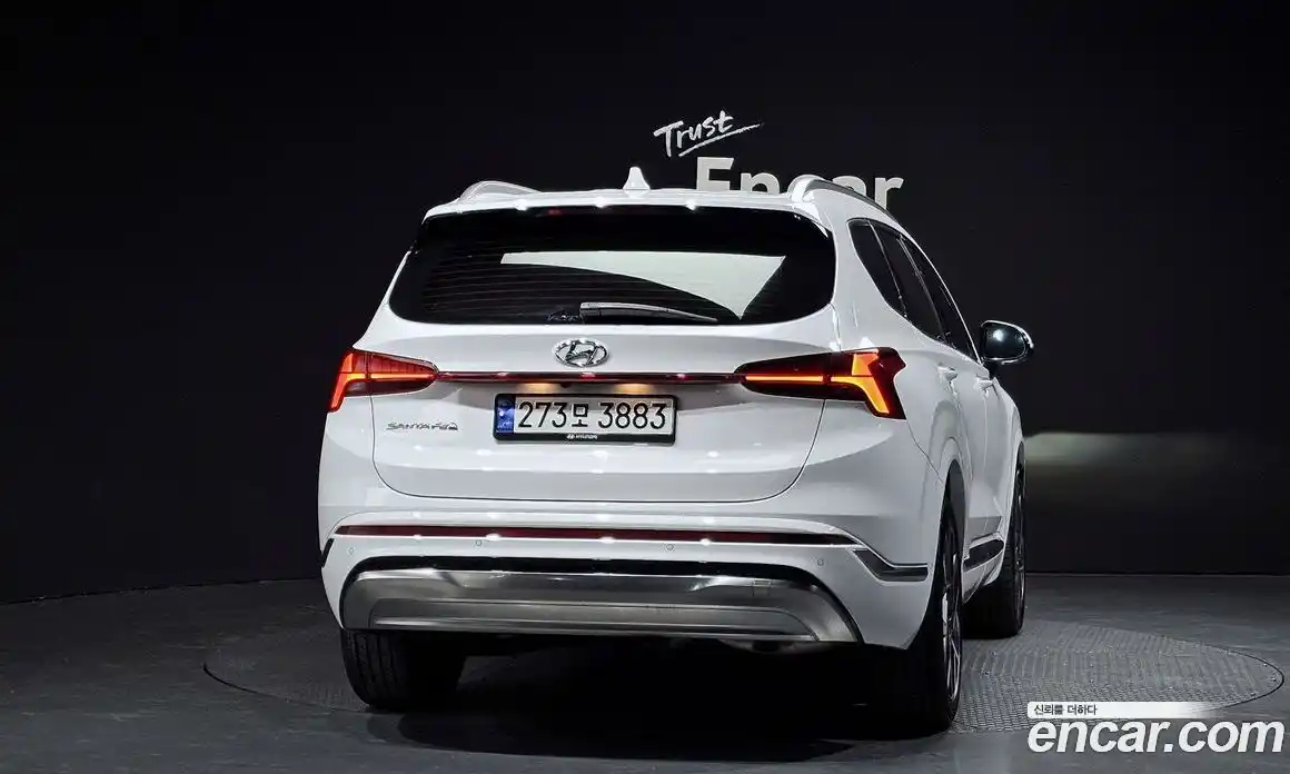 Hyundai Santa Fe 2023 2.5 Автомат в Москве № 110853, фото 4