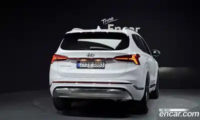 Hyundai Santa Fe 2023 2.5 Автомат в Москве № 110853, миниатюра 4