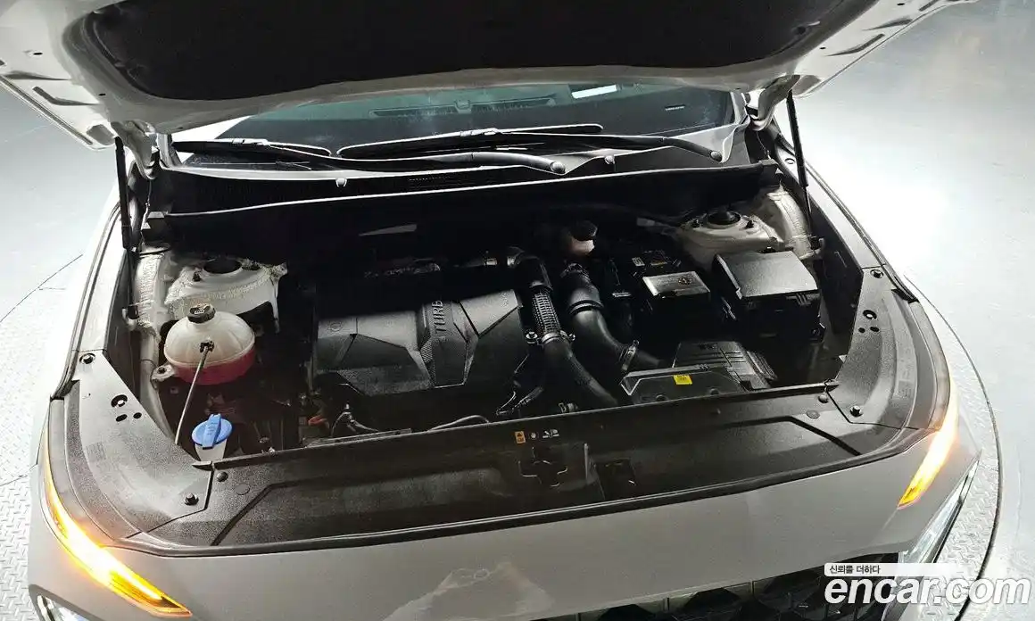 Hyundai Santa Fe 2023 2.5 Автомат в Москве № 110853, фото 6