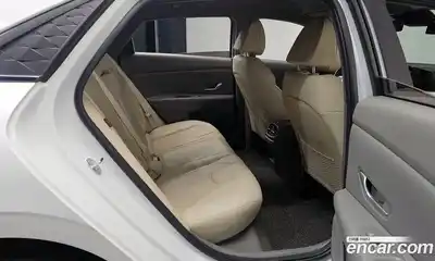 Hyundai Avante 2024 1.6 Автомат в Москве № 111427, миниатюра 11