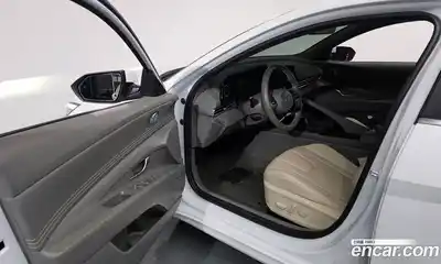 Hyundai Avante 2024 1.6 Автомат в Москве № 111427, миниатюра 9