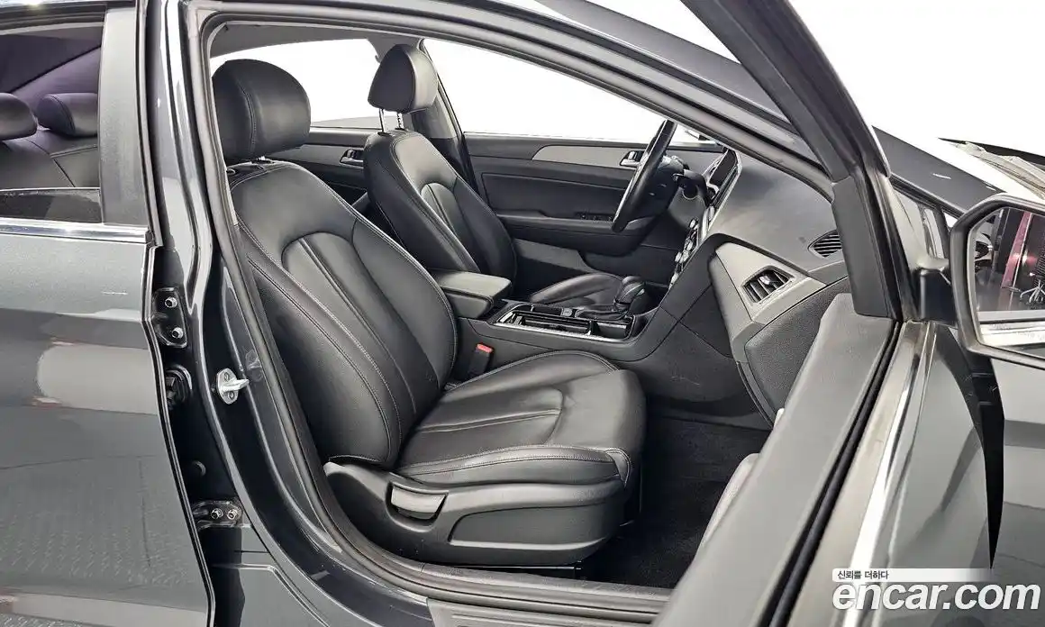 Hyundai Sonata 2019 2.0 Автомат в Москве № 113164, фото 18