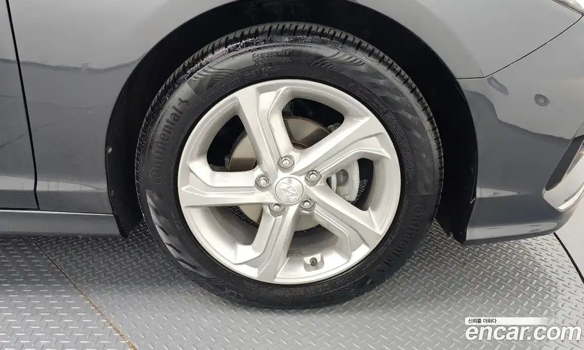 Hyundai Sonata 2019 2.0 Автомат в Москве № 113164, фото 20