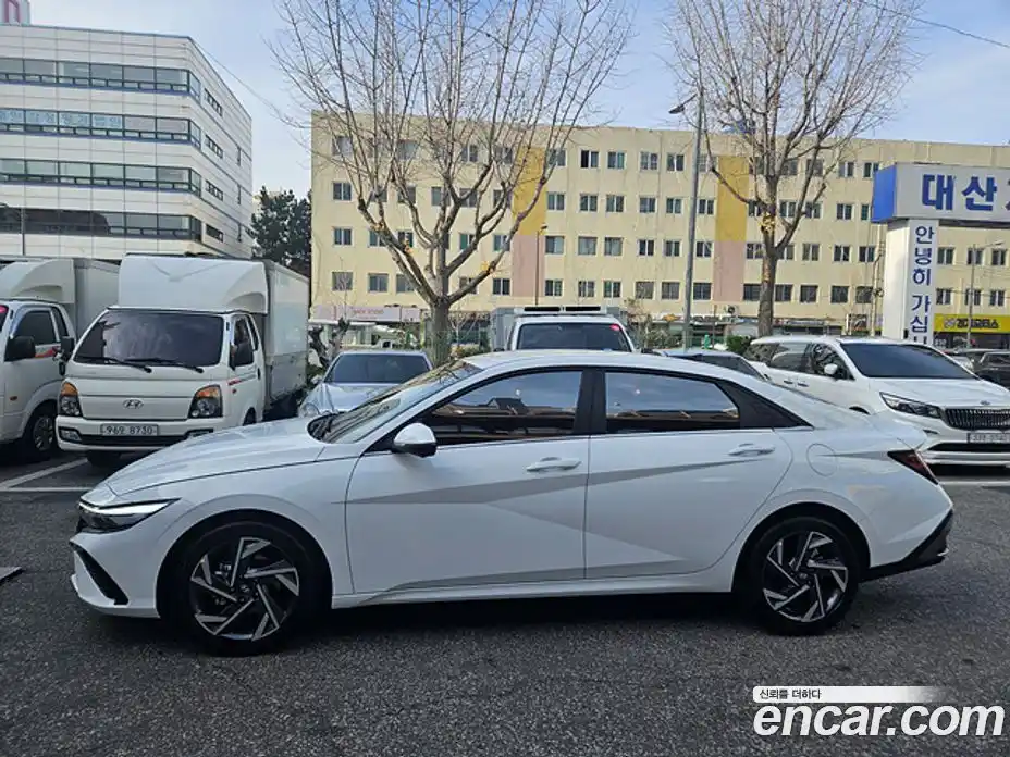 Hyundai Avante 2026 1.6 Автомат в Москве № 119300, фото 6