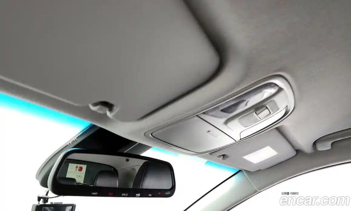 Kia Niro 2021 0.2 Автомат в Москве № 120249, фото 19