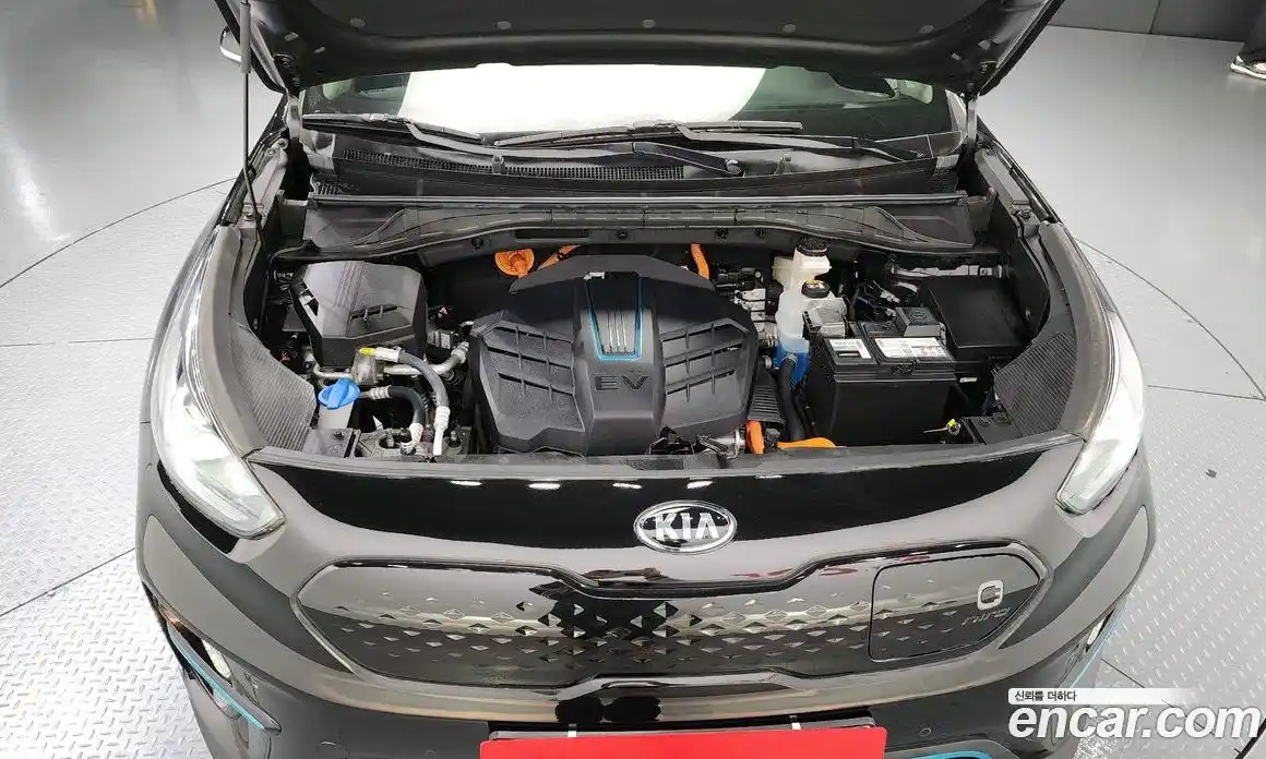 Kia Niro 2021 0.2 Автомат в Москве № 120249, фото 6