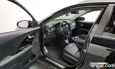 Kia Niro 2021 0.2 Автомат в Москве № 120249, миниатюра 10
