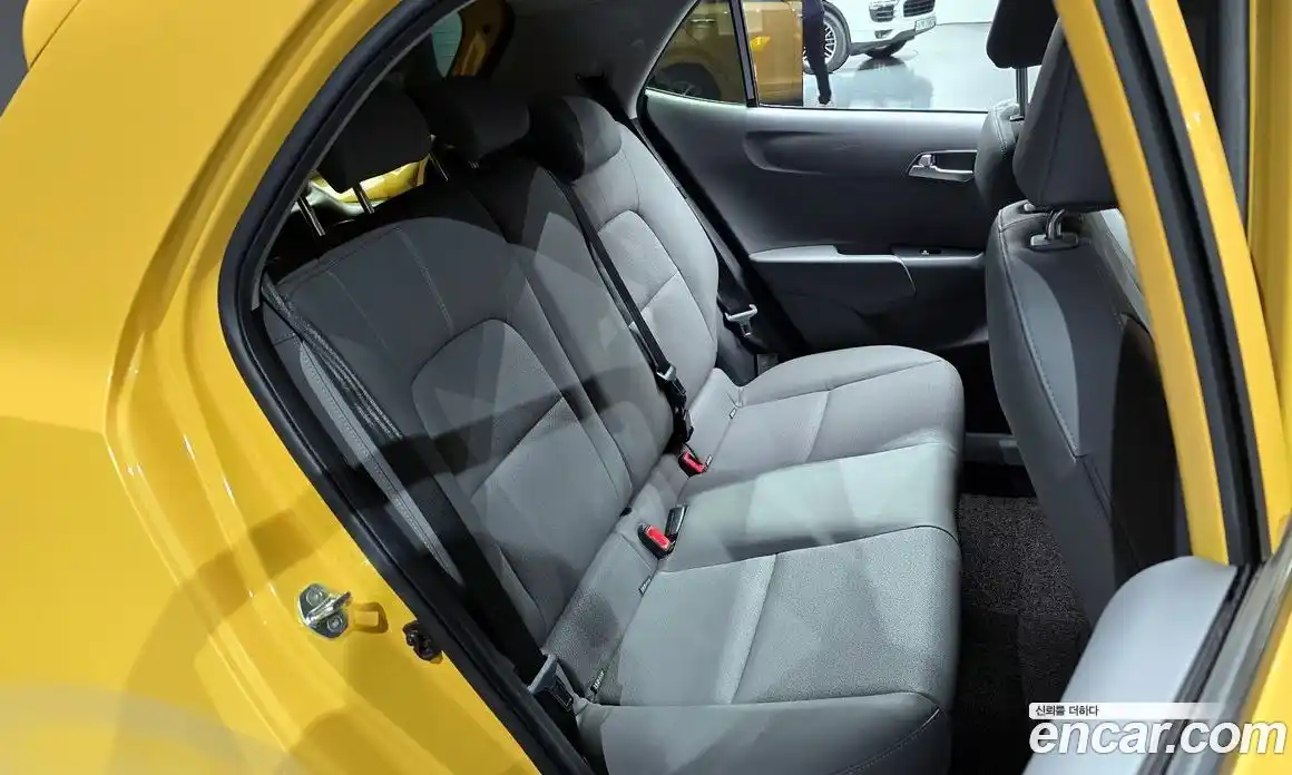 Kia Morning 2021 1.0 Автомат в Москве № 120597, фото 18