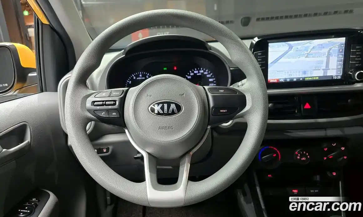 Kia Morning 2021 1.0 Автомат в Москве № 120597, фото 8