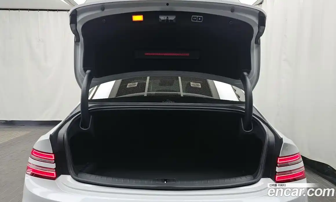 Genesis G80 2025 2.5 Автомат в Москве № 122496, фото 20