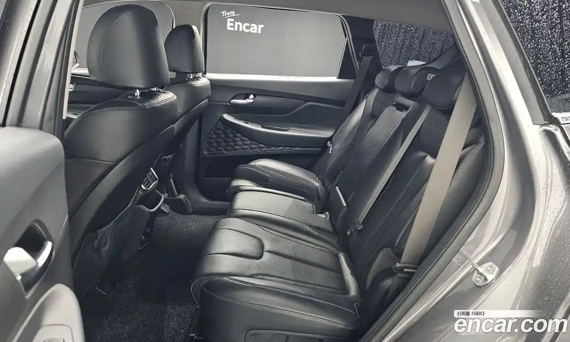 Hyundai Santa Fe 2020 2.0 Автомат в Москве № 126773, фото 17