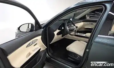 Genesis GV70 2021 2.5 Автомат в Москве № 12853, миниатюра 3
