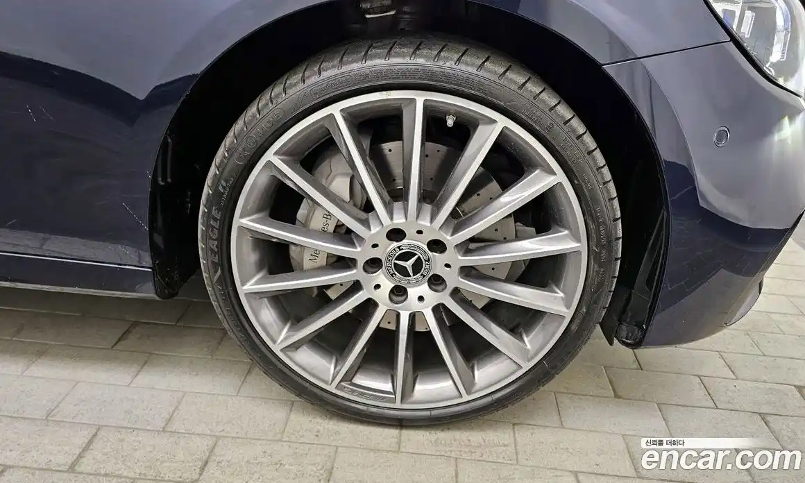 Mercedes-Benz E-Class 2022 2.0 Автомат в Москве № 138805, фото 4