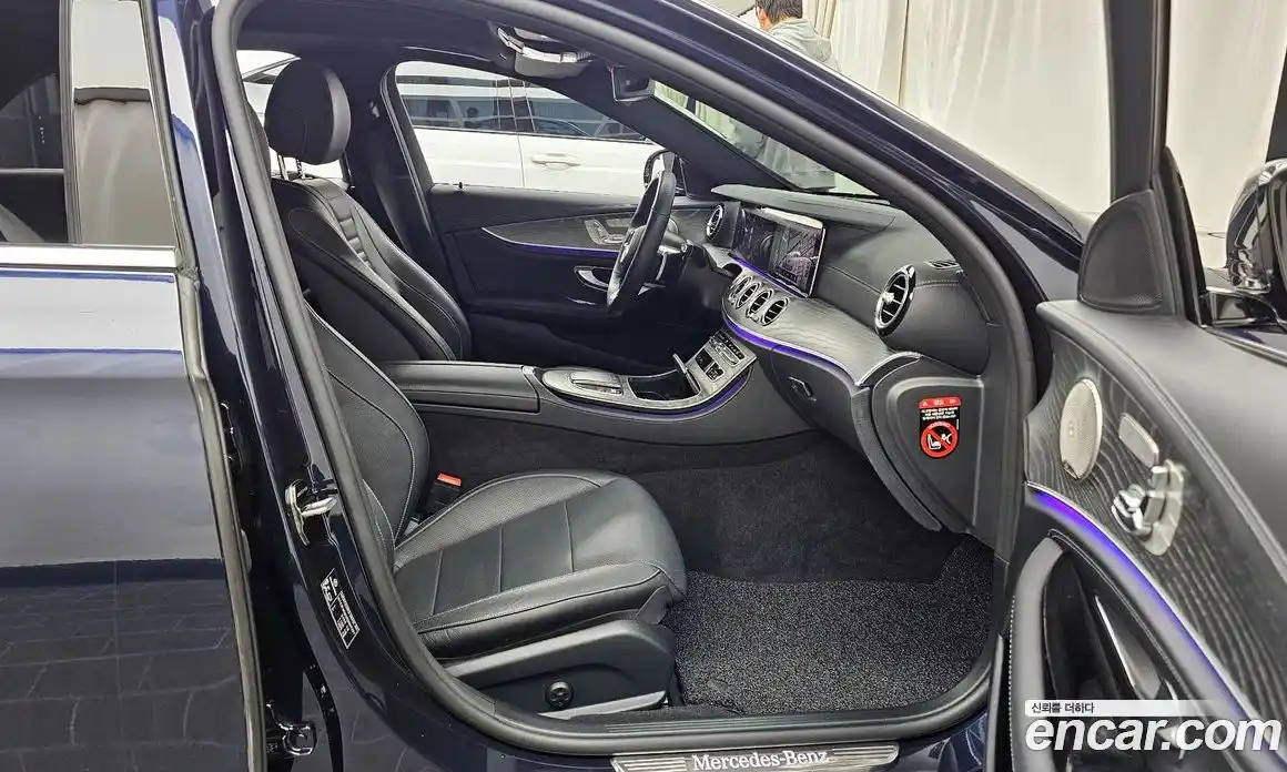 Mercedes-Benz E-Class 2022 2.0 Автомат в Москве № 138805, фото 10