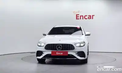 Mercedes-Benz E-Class, 2022