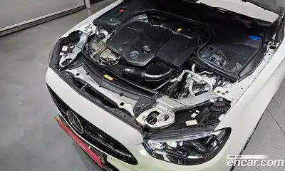 Mercedes-Benz E-Class 2022 1.9 Автомат в Москве № 140383, миниатюра 2