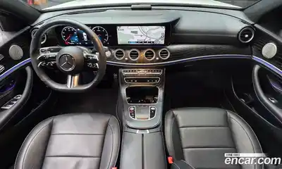 Mercedes-Benz E-Class 2022 1.9 Автомат в Москве № 140383, миниатюра 3