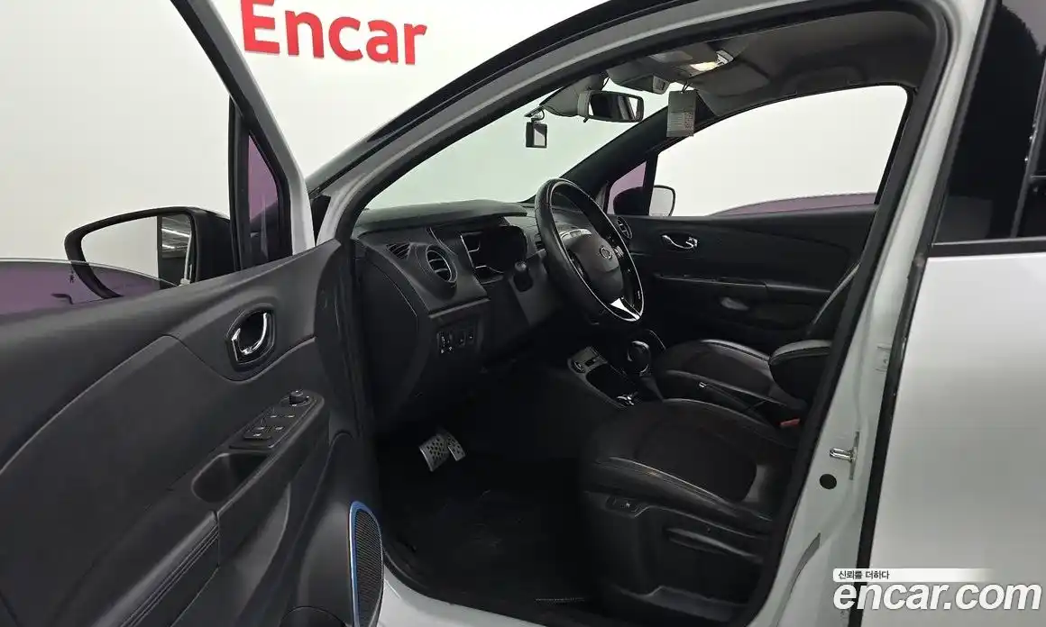 Renault QM3 2017 1.5 Автомат в Москве № 148395, фото 20